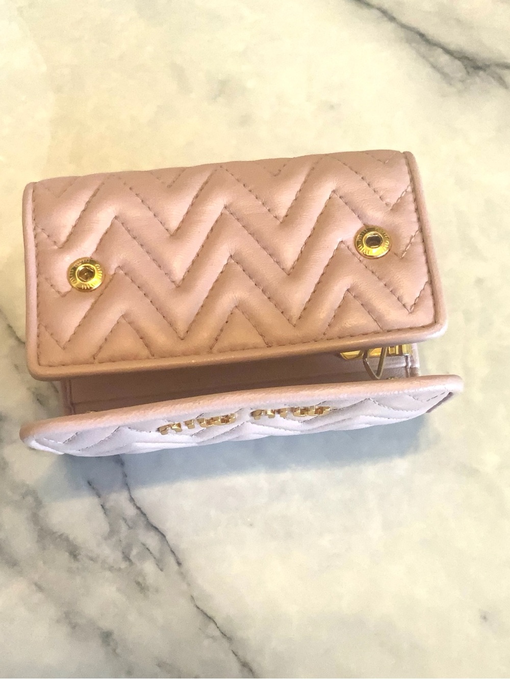 Miu Miu Quilted dusty rose color Leather keyholder with Gold Logo - Picture 7 of 12